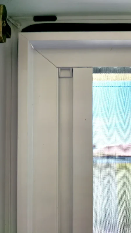 Sieťky proti hmyzu na DVERE - PLISSÉ KLIK LUX - bežné odtiene 8